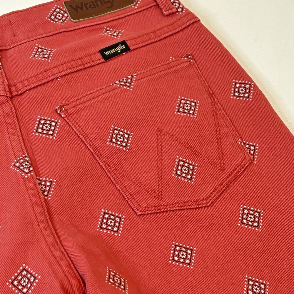 Wrangler Women's Size 8  29X 32 Bandana High Rise Bold Boot Cut Jeans Red